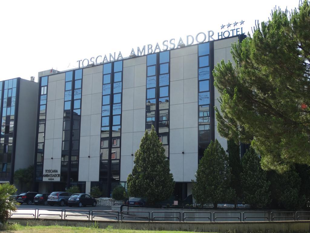 Toscana Ambassador Поджибонси Екстериор снимка